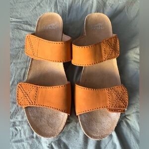 Dansko adjustable sandals, size Eu42 Us 10.5/11